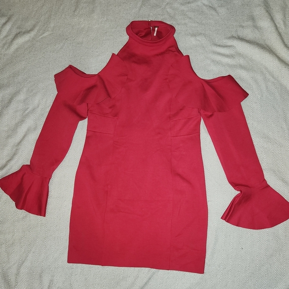 Free People NWT Red Cold Shoulder Dress size Large - Picture 1 of 8